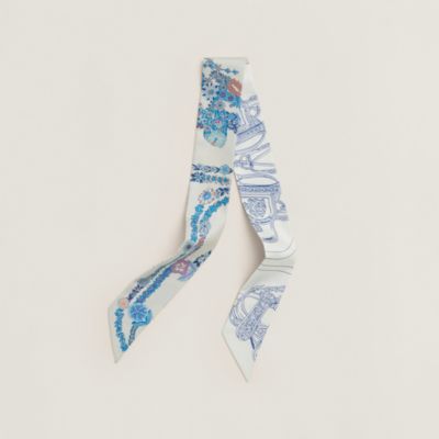 HERMES ツイリー Brides de Gala en Fleurs Twilly 直営店包装 Brides de Gala en Fleurs Twilly | Hermès Czech Republic